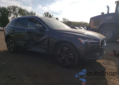 2023 Volvo Xc60 T5 Momentum z USA, uszkodzony, nr VIN YV4102RK9M1828324